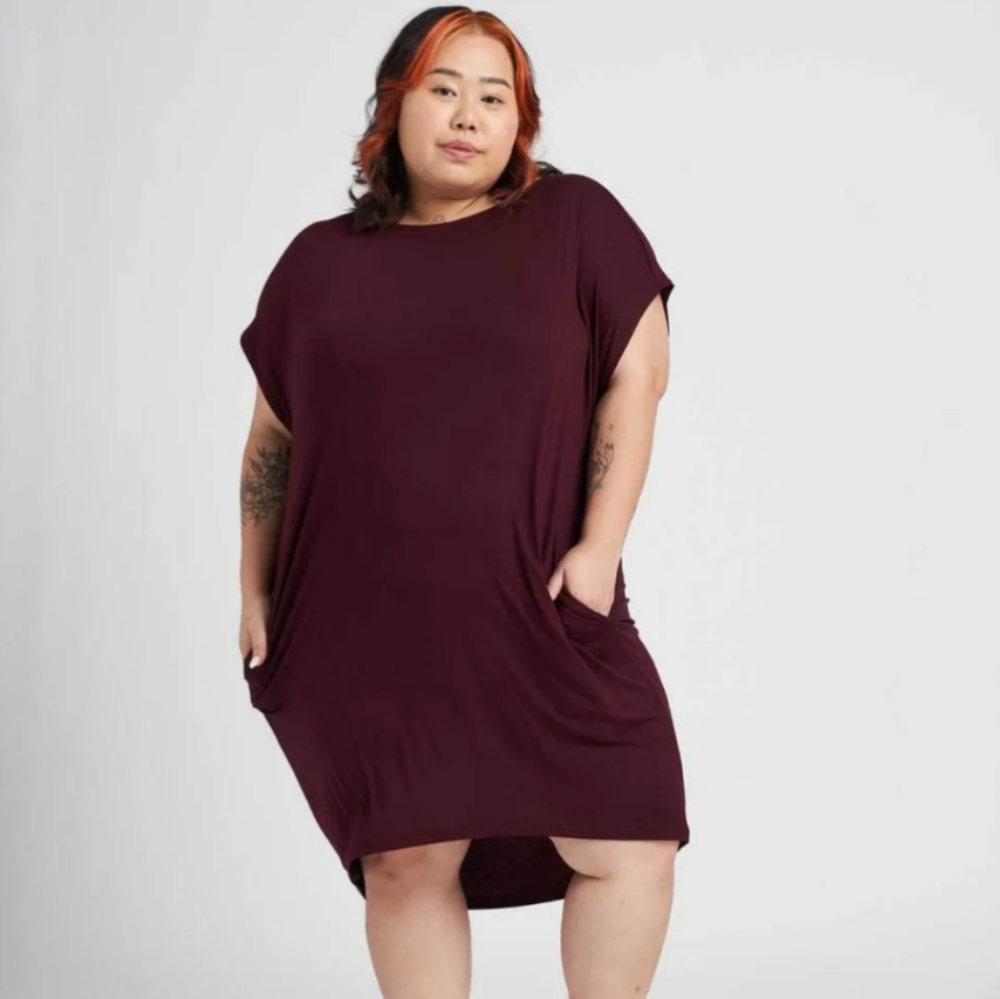 Universal Standard Helen dress black cherry NWT